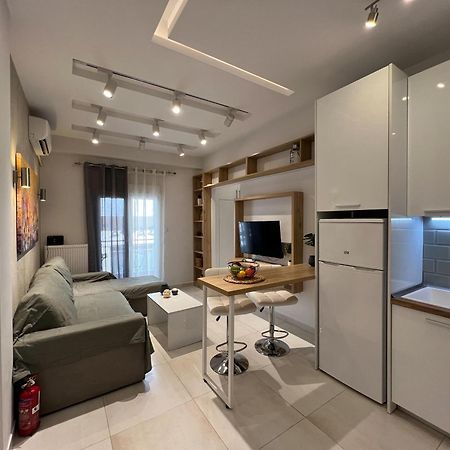 P Deluxe Suites 7 เทสซาโลนิกิ ภายนอก รูปภาพ