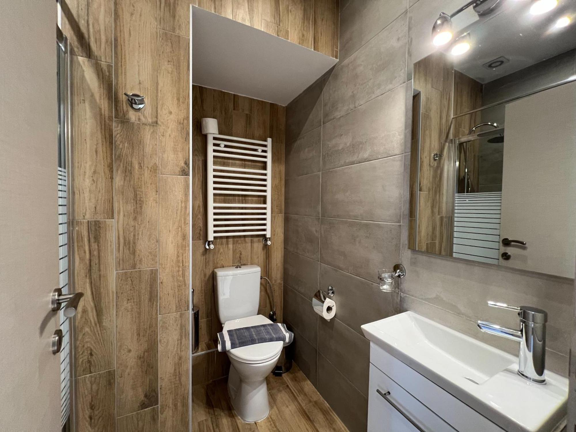 P Deluxe Suites 7 เทสซาโลนิกิ ภายนอก รูปภาพ